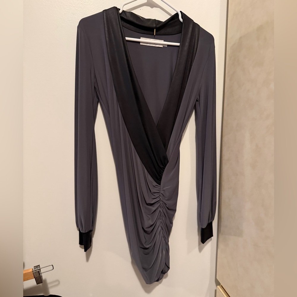 T-Bags Los Angeles Low V mini dress